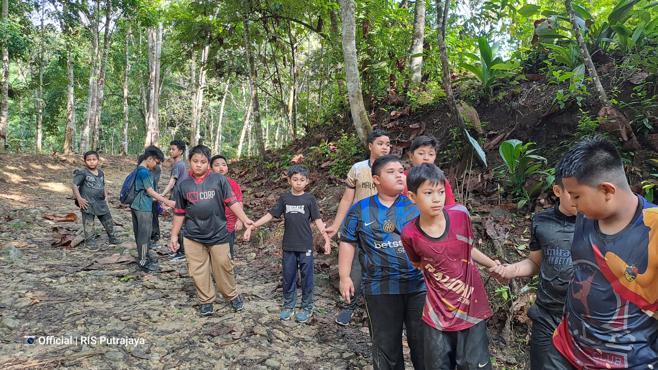 Gambar Leadership Camp 